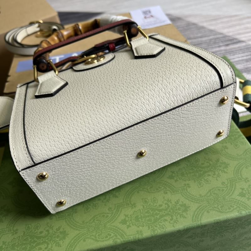 Gvc*1 tote bags